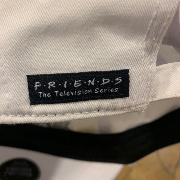 FRIENDS baseball cap - Picture 3 of 5